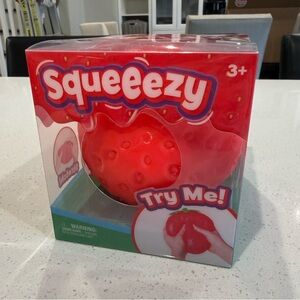 Sunny Days Squeezy Strawberry 🍓 Stretchy Squishy Sensory Toy | NWT